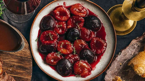 Karamellisierte Rotwein-Zwetschken