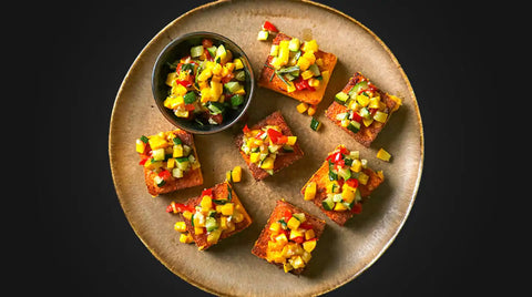 Polenta Bruschetta mit Zucchini Tartare
